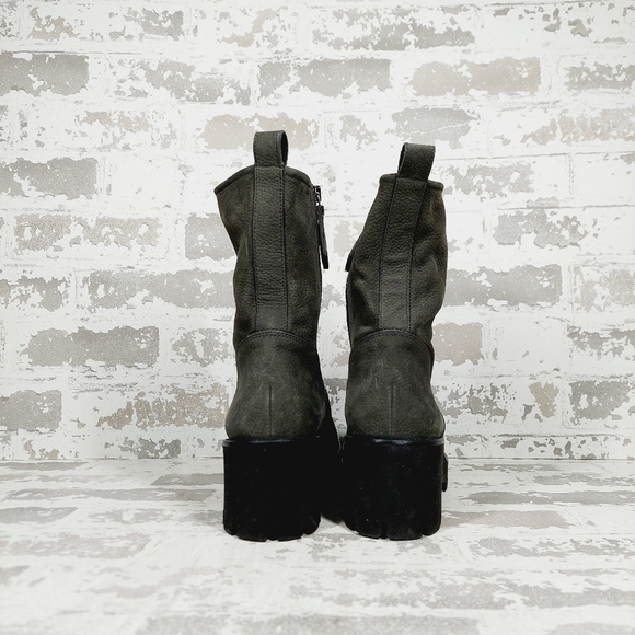 Paul Green Newbury Chunky Ankle Bootie in Iron Grained M852 - Picture 7 of 12